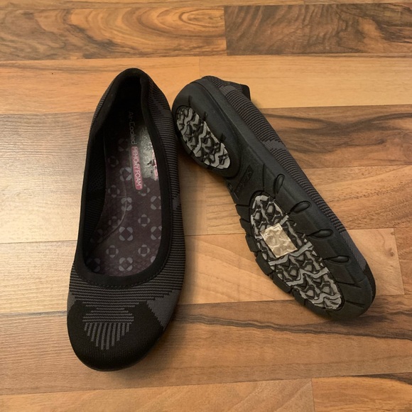 LIKE NEW SKECHERS CLEO WHAM BLACK/CHARCOAL - Picture 5 of 7